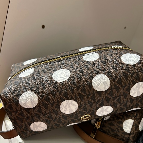 Michael Kors Jet Set Travel Medium Cosmetic Case Travel Pouch MK BROWN dotted - Picture 1 of 9